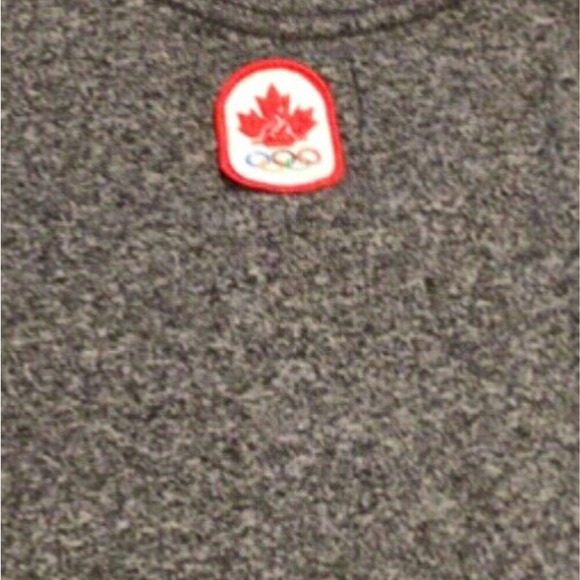 HBC Hudson’s Bay Boys Gray Plaid Canuck Olympics Graphic T-Shirt Size 7/8 - Picture 5 of 5